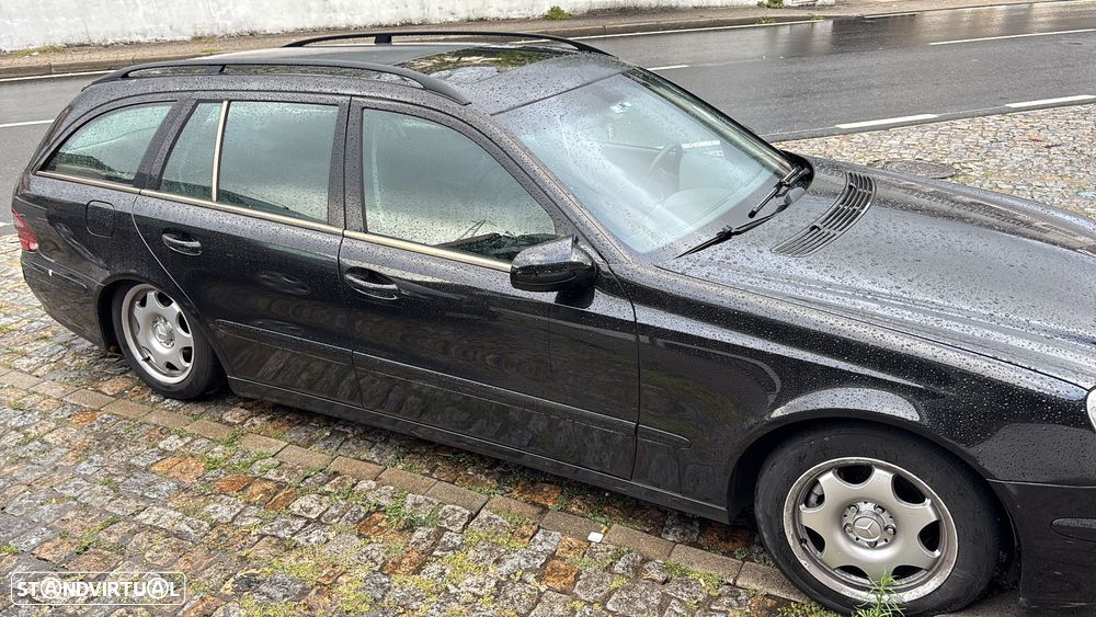 Mercedes-Benz Classe E 270 — fotografia 16