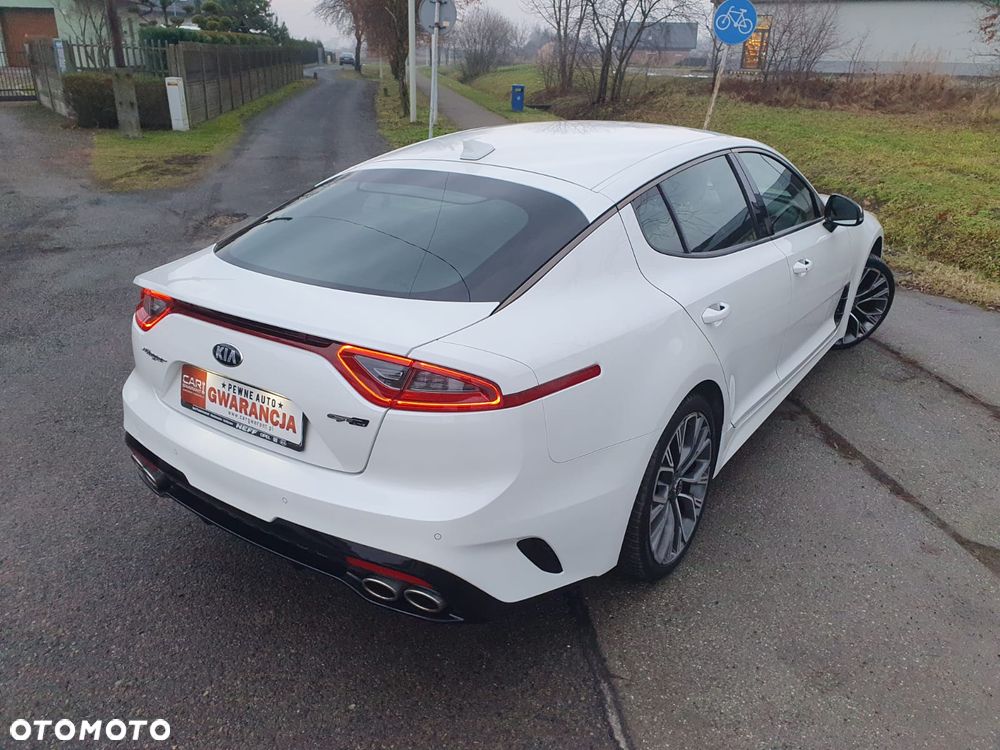 Kia Stinger 2.0 T-GDI GT Line - 31