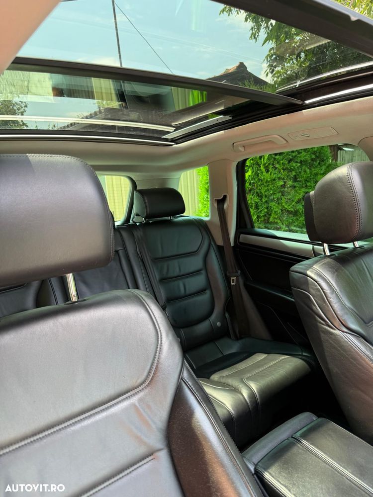 VOLKSWAGEN Touareg 2012 — imagine 7