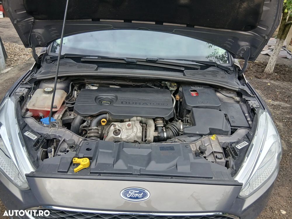 Ford Focus 1.5 TDCi DPF Start-Stopp-System Titanium - 6
