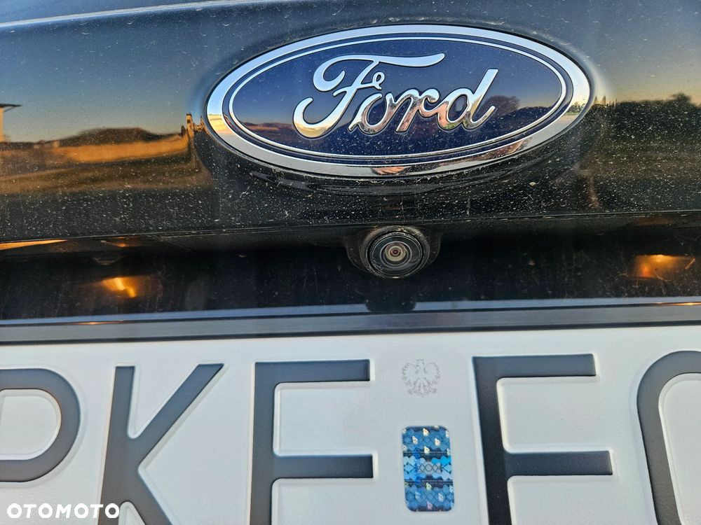 Ford Kuga 1.5 EcoBoost 2x4 Titanium - 13