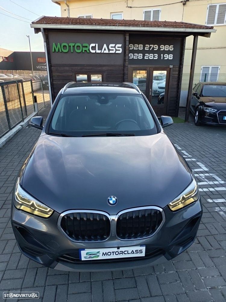 BMW X1 25 e xDrive Corporate Edition - 3