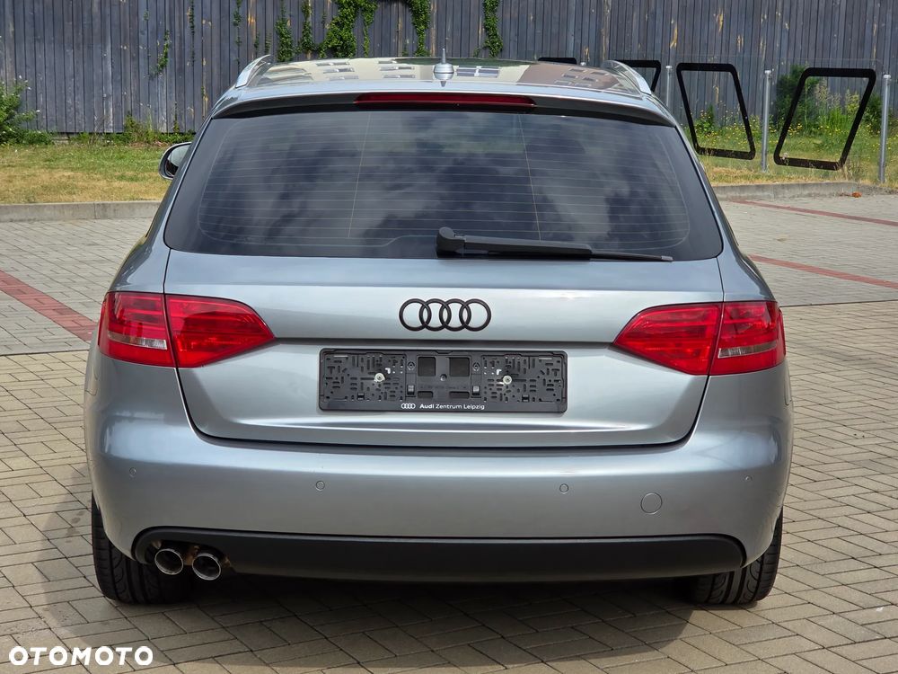 Audi A4 Avant 2.0 TDI DPF Ambiente - 4