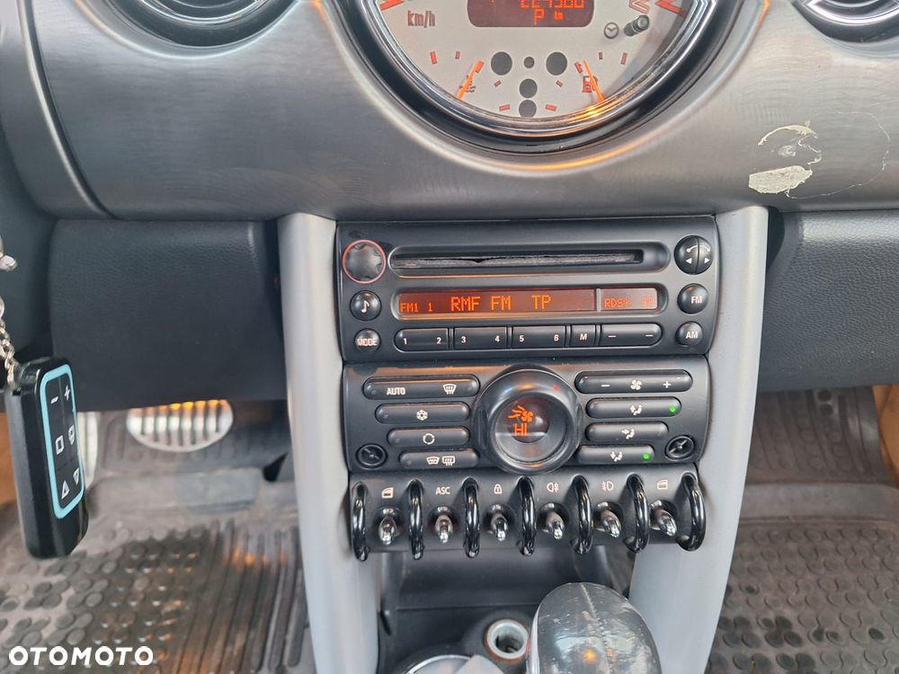 MINI Cooper S Sidewalk - 29