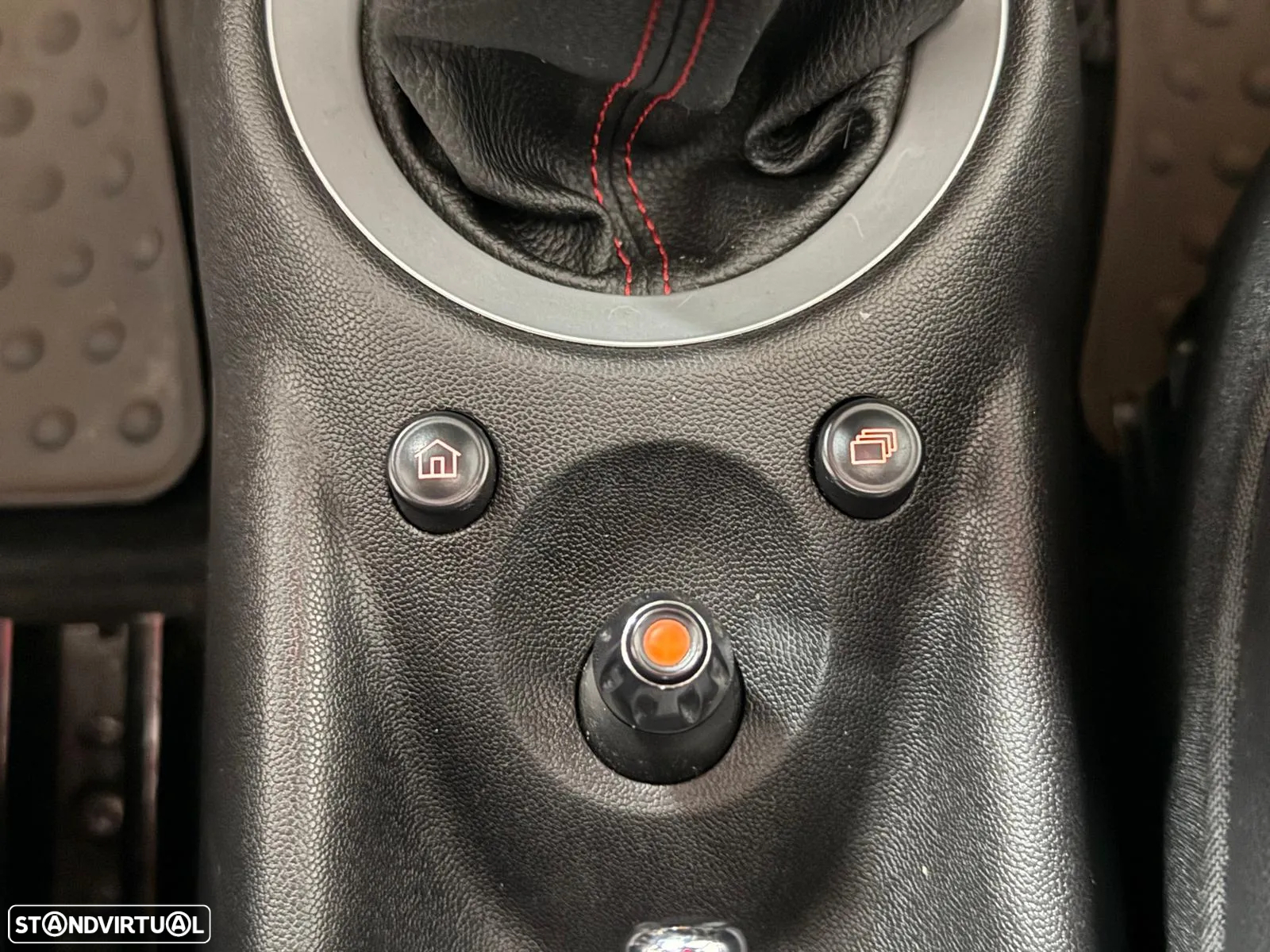 MINI 3 Portas John Cooper Works - 24
