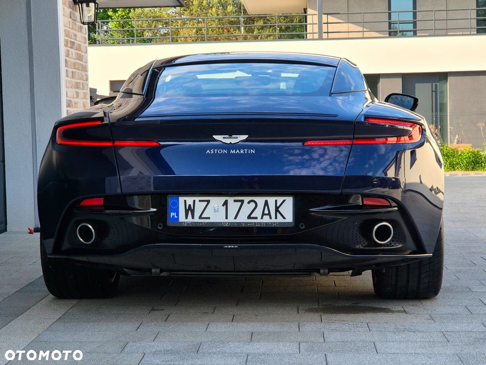 Aston Martin DB11 - 2