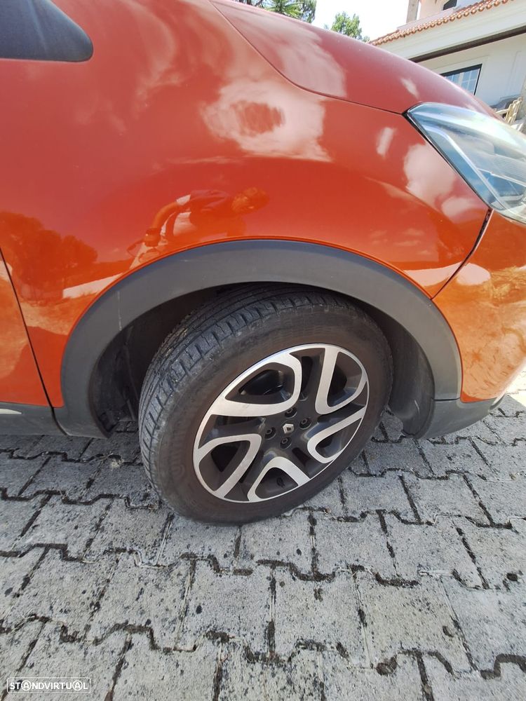Renault Captur 1.5 dCi Exclusive - 3