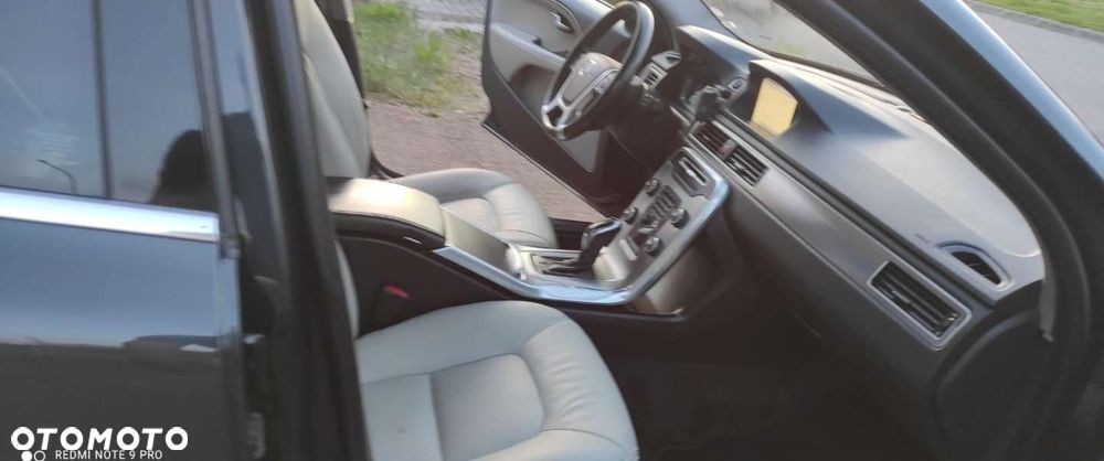 Volvo V70 D3 Geartronic Summum - 33