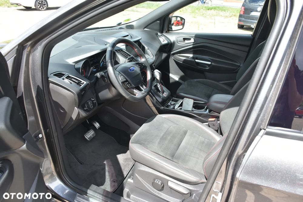Ford Kuga 2.0 TDCi 4x4 ST-Line - 13