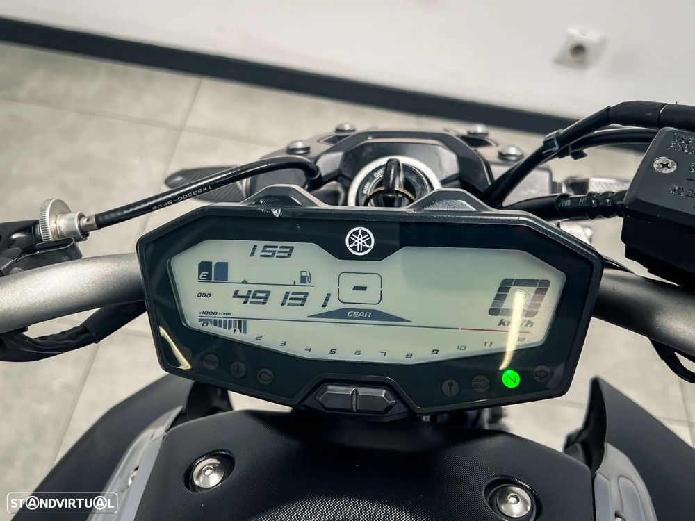 Yamaha MT-07 Night Fluo 35Kw - 9