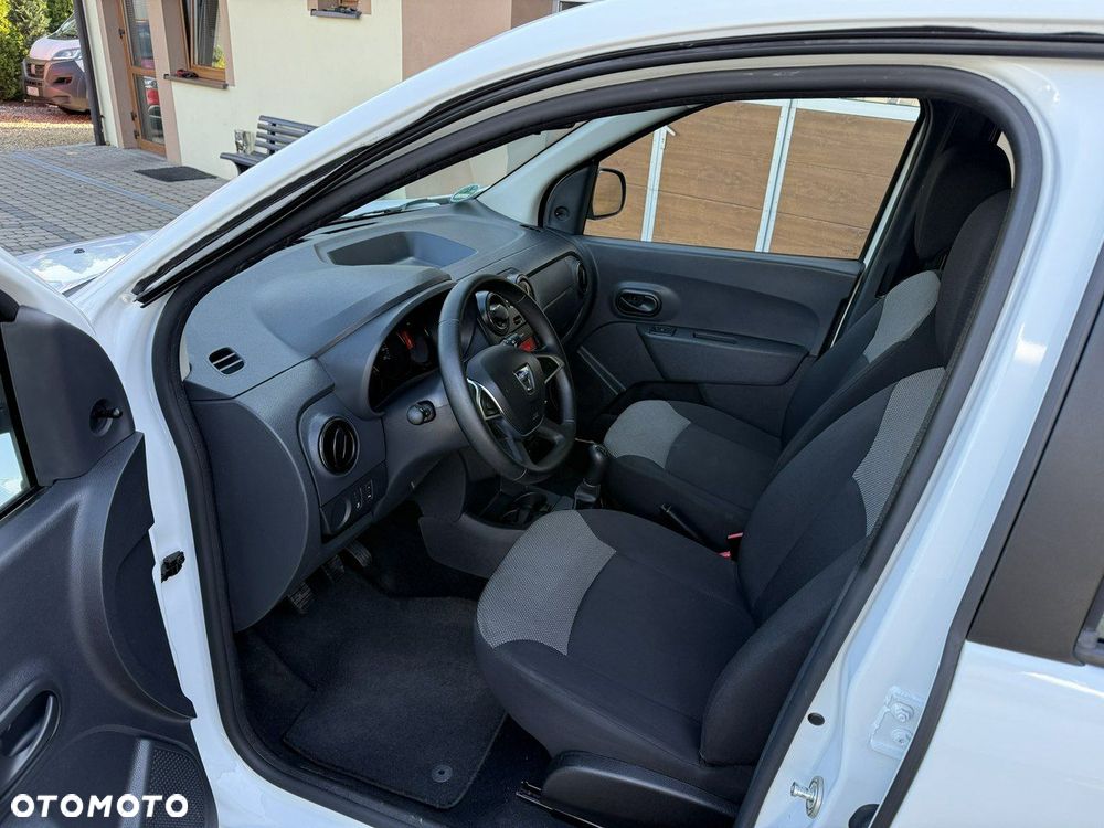 Dacia Lodgy SCe 100 Essential - 18