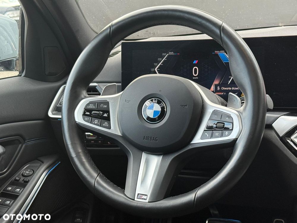BMW Seria 3 320d xDrive - 28