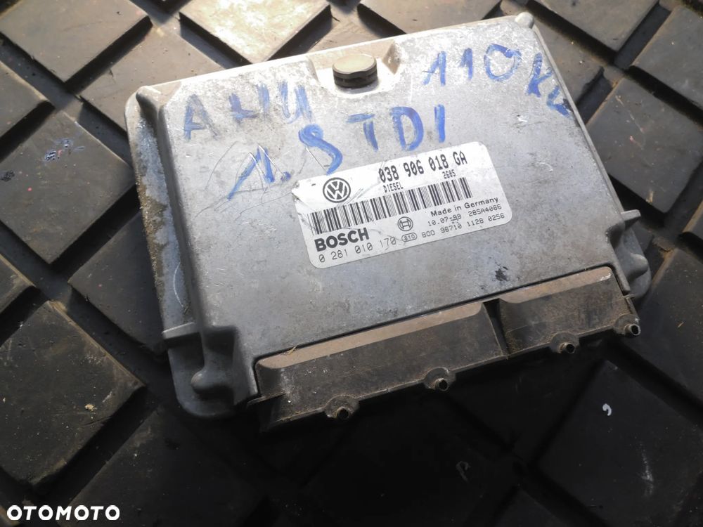 KOMPUTER SILNIKA AUDI A3 8L 038906018GA 0281010170 - 1