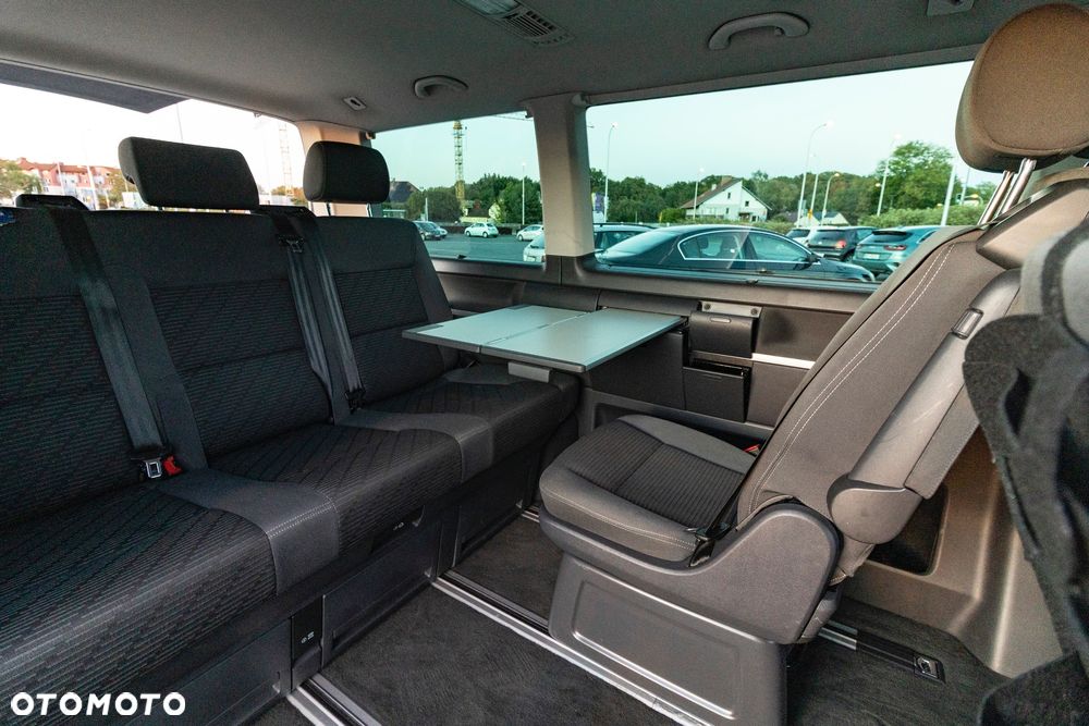Volkswagen Multivan - 36