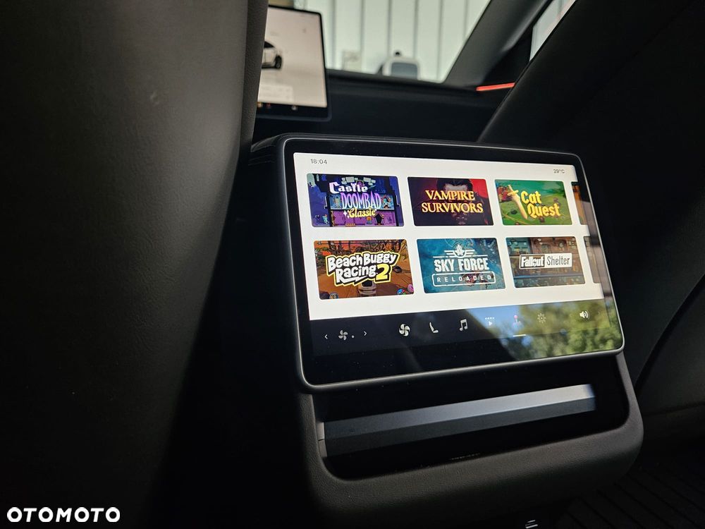 Tesla Model 3 - 25