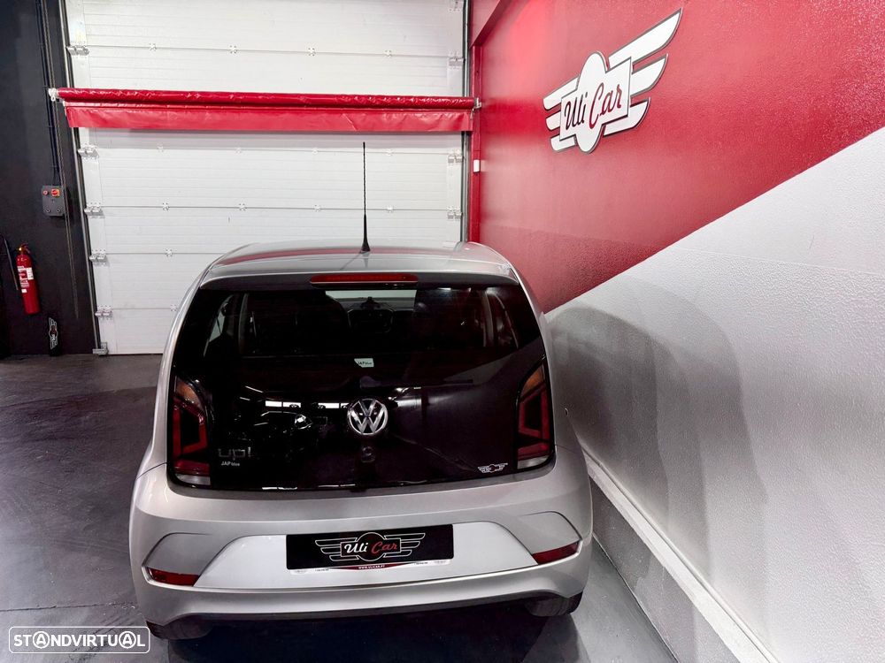 VW Up! - 7