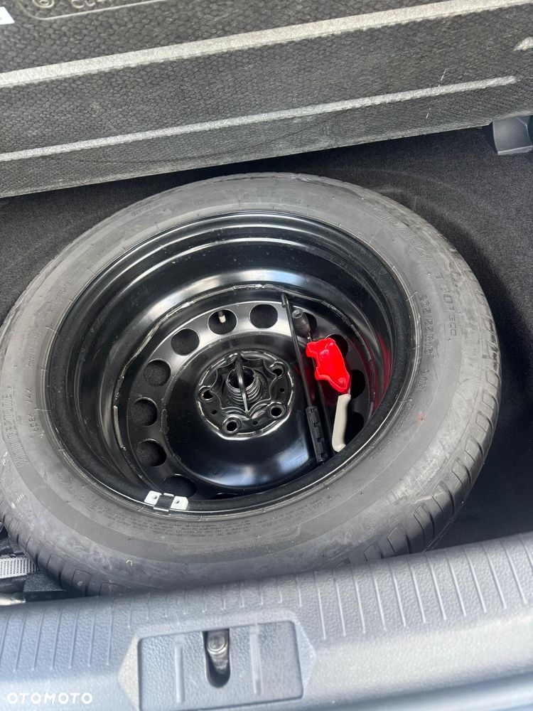 Volkswagen Golf - 13
