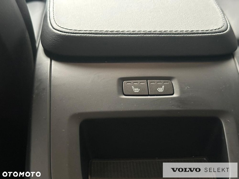 Volvo XC 90 - 23