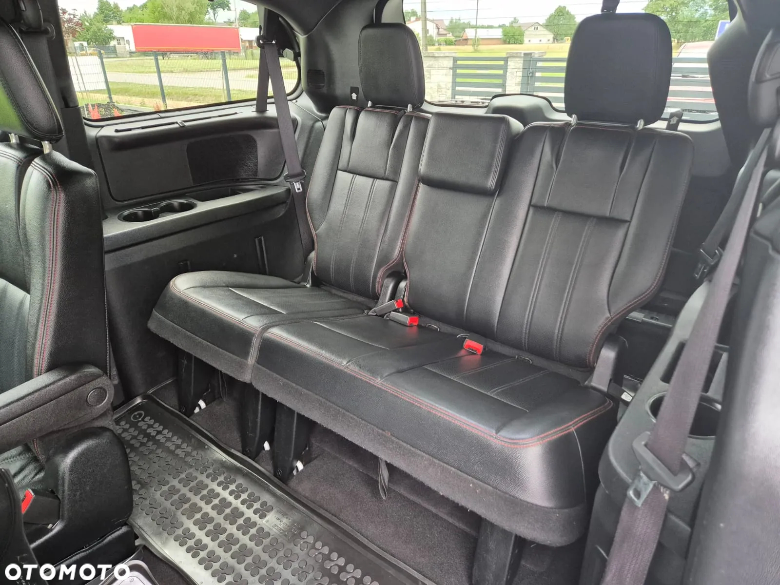 Dodge Grand Caravan 3.6 R/T - 9