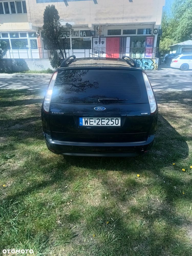 Ford Focus 1.8 TDCi Ghia - 8