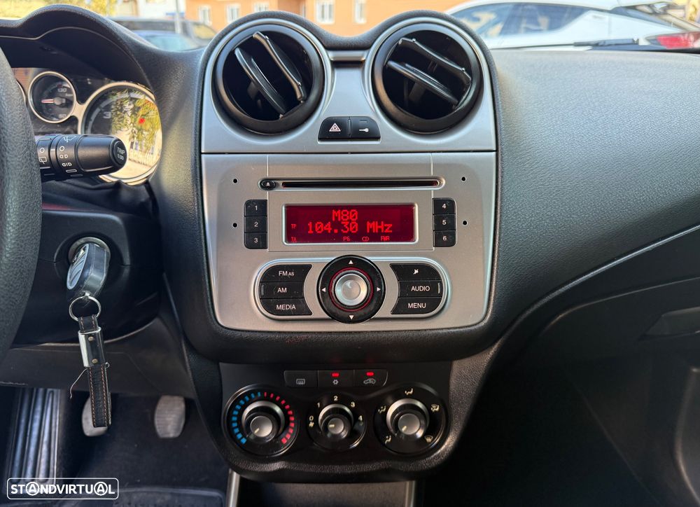 Alfa Romeo MiTo 1.3 JTD Distinctive - 17