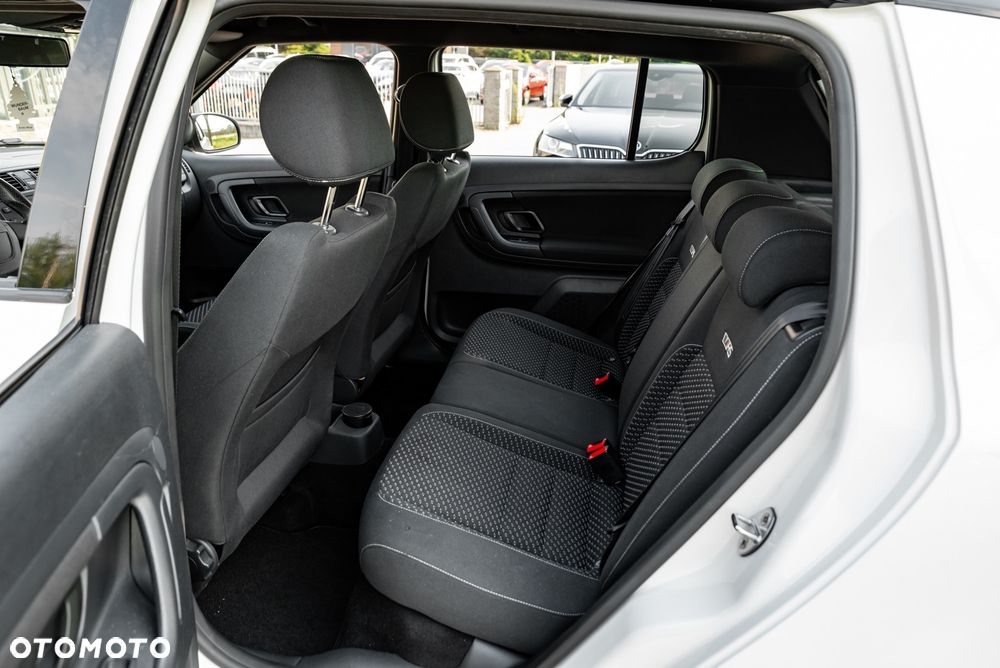 Skoda Fabia 1.4 TSI DSG RS - 19