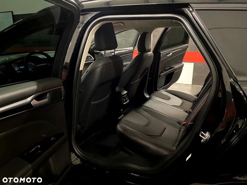 Ford Mondeo 2.0 TDCi STart-Stopp ST-Line - 23