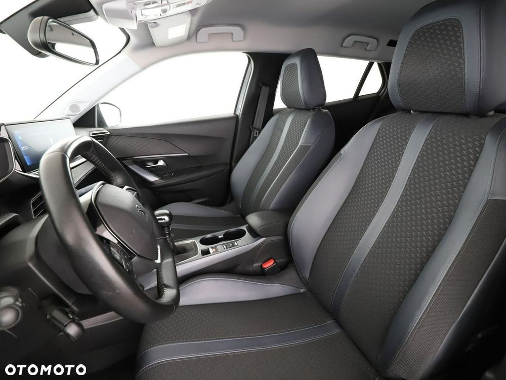 Peugeot 2008 1.2 PureTech Allure S&S - 14