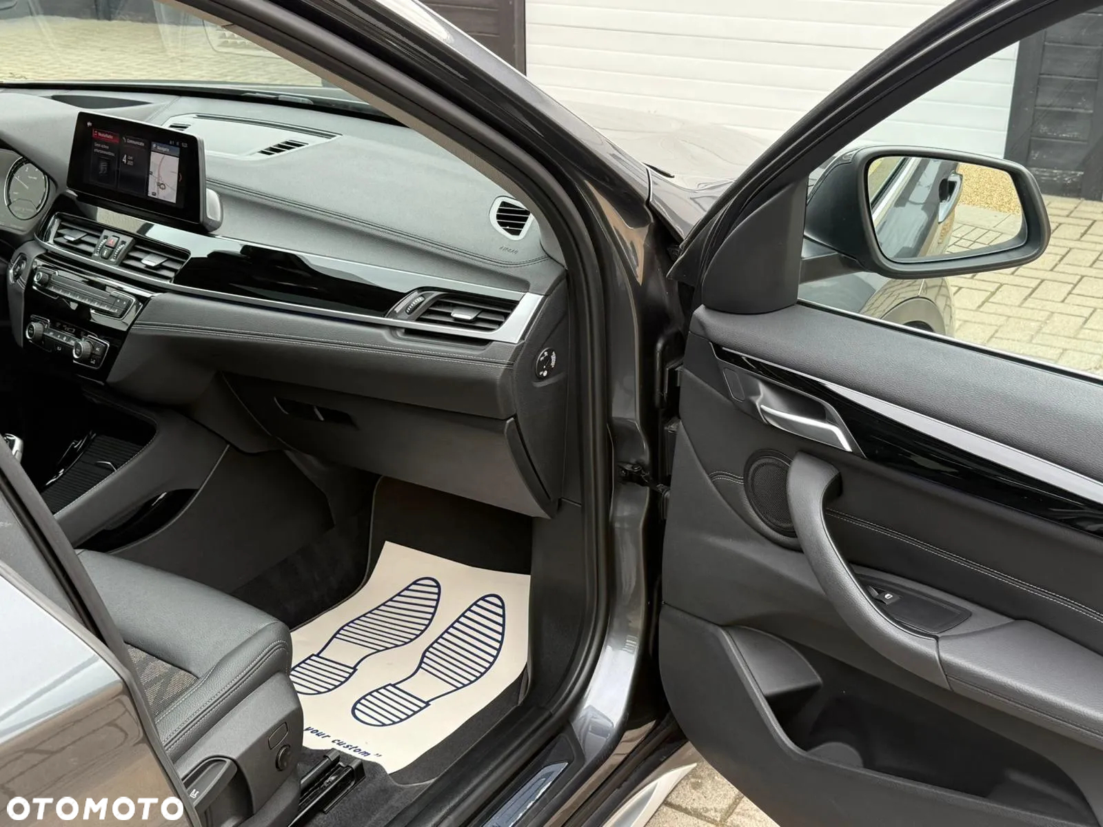 BMW X1 sDrive16d xLine - 10
