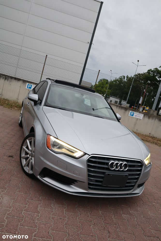 Audi A3 Sportback 1.8 TFSI S tronic S line Sportpaket - 2