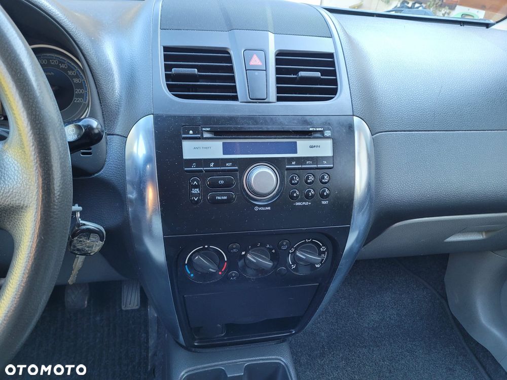 Suzuki SX4 1.6 VVT 4x2 Comfort - 32