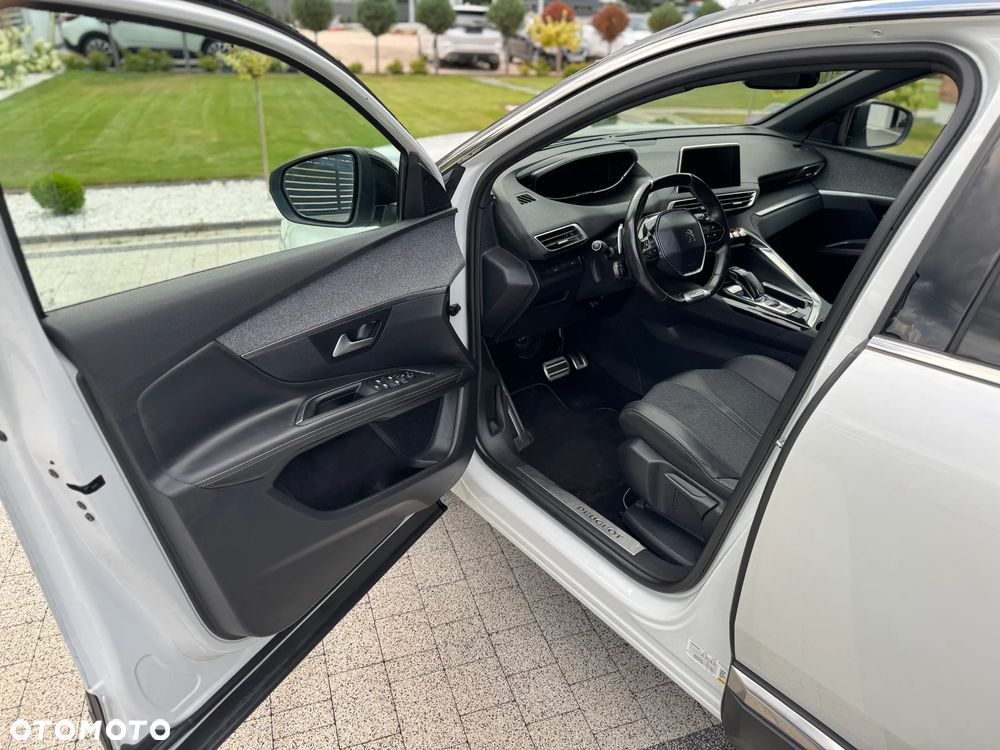 Peugeot 3008 - 18