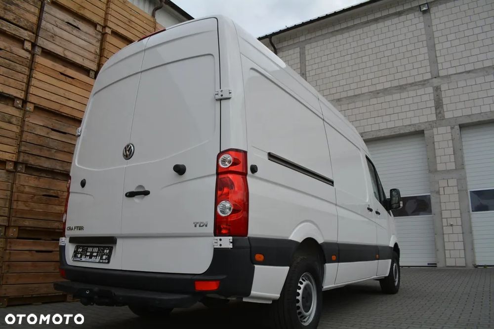 Volkswagen CRAFTER 35 2.0TDI - 6