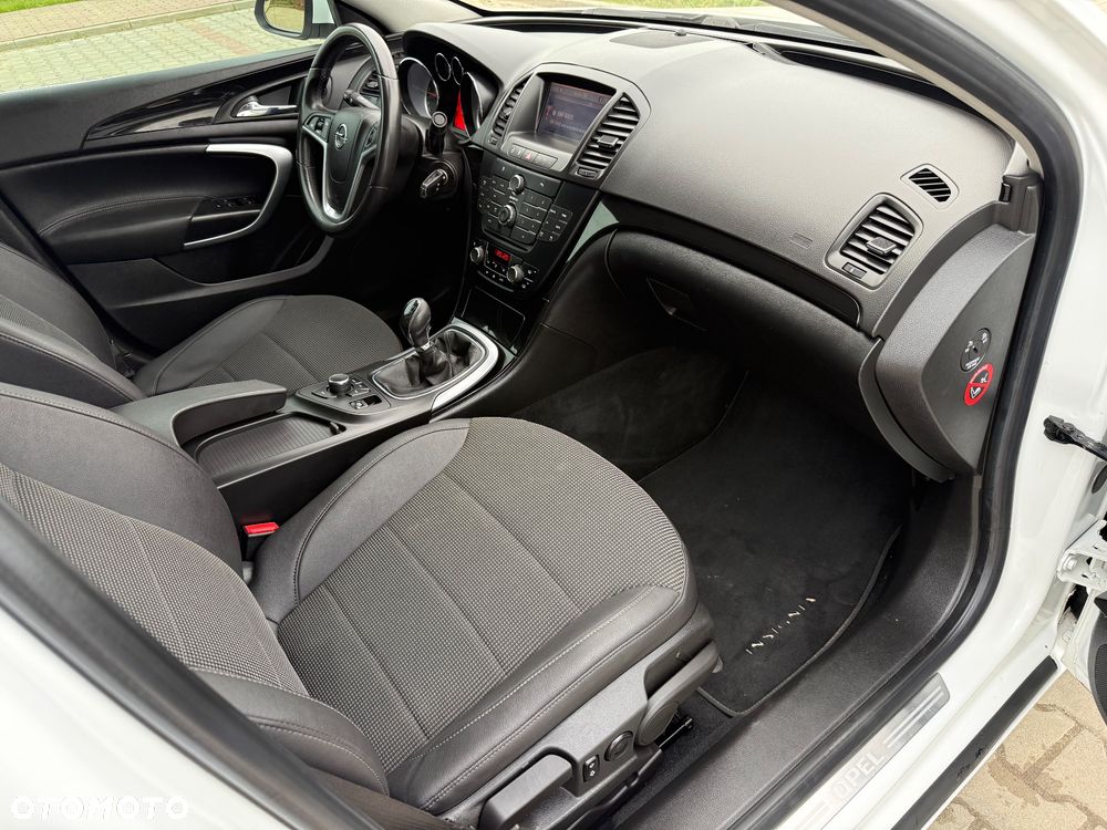 Opel Insignia - 14