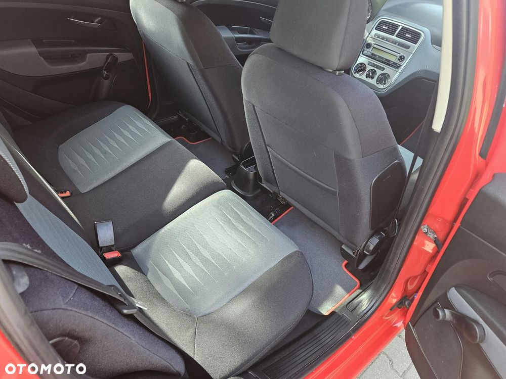 Fiat Grande Punto - 12