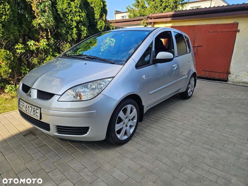 Mitsubishi Colt 1.5 Invite - 2