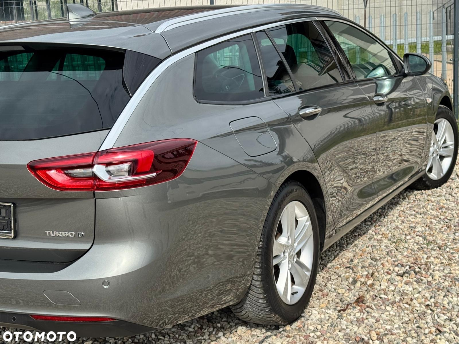Opel Insignia 2.0 CDTI automatik Business Innovation - 21