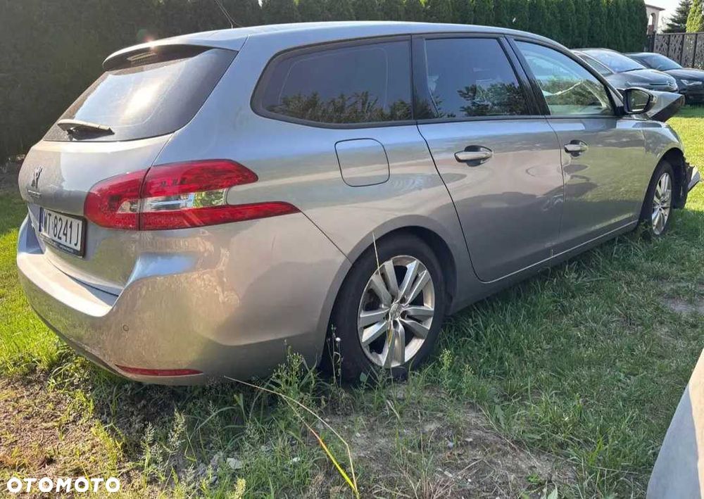 Peugeot 308 - 4