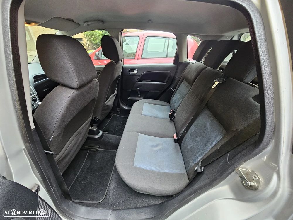 Ford Fiesta 1.25 Zetec - 8