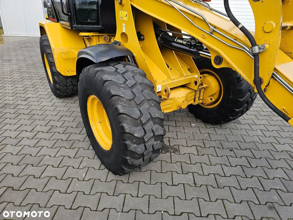 Caterpillar 906 - 22