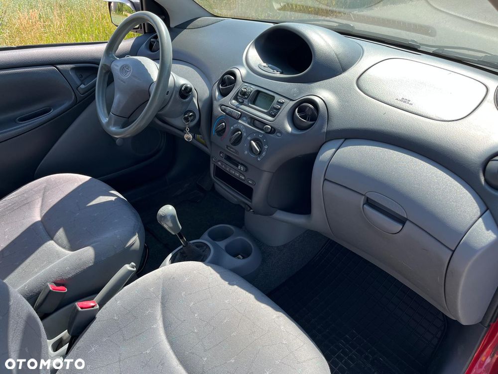 Toyota Yaris 1.0 Pak1 - 18