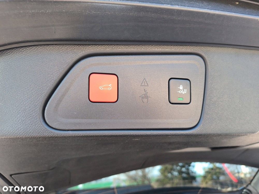 Peugeot 3008 1.2 PureTech Allure Pack S&S EAT8 - 13