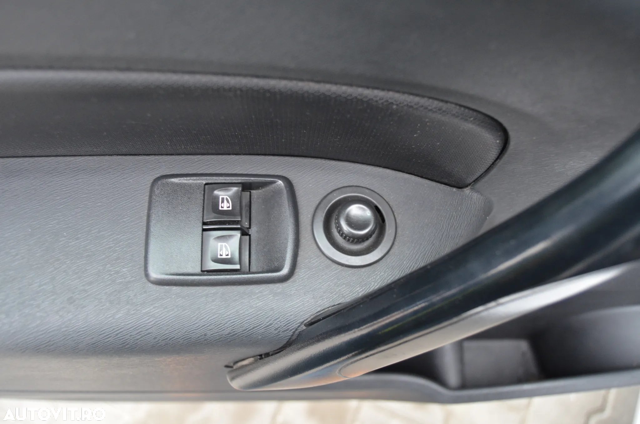 Renault Kangoo dCi 90 FAP Grand - 17