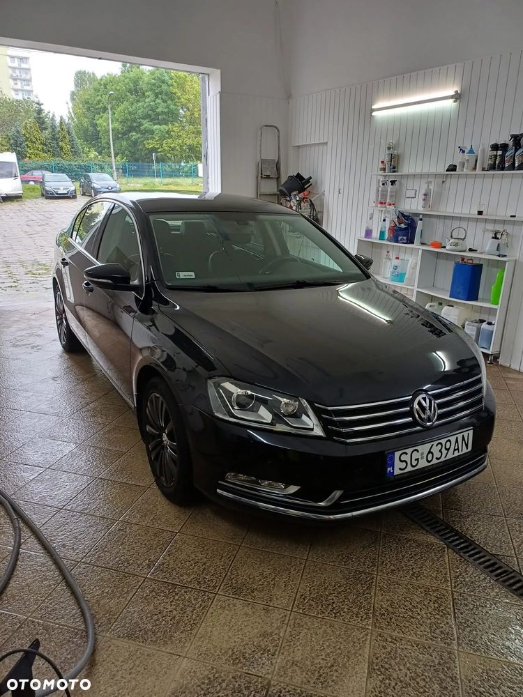 Volkswagen Passat 2.0 TDI 4Mot Highline DSG - 2