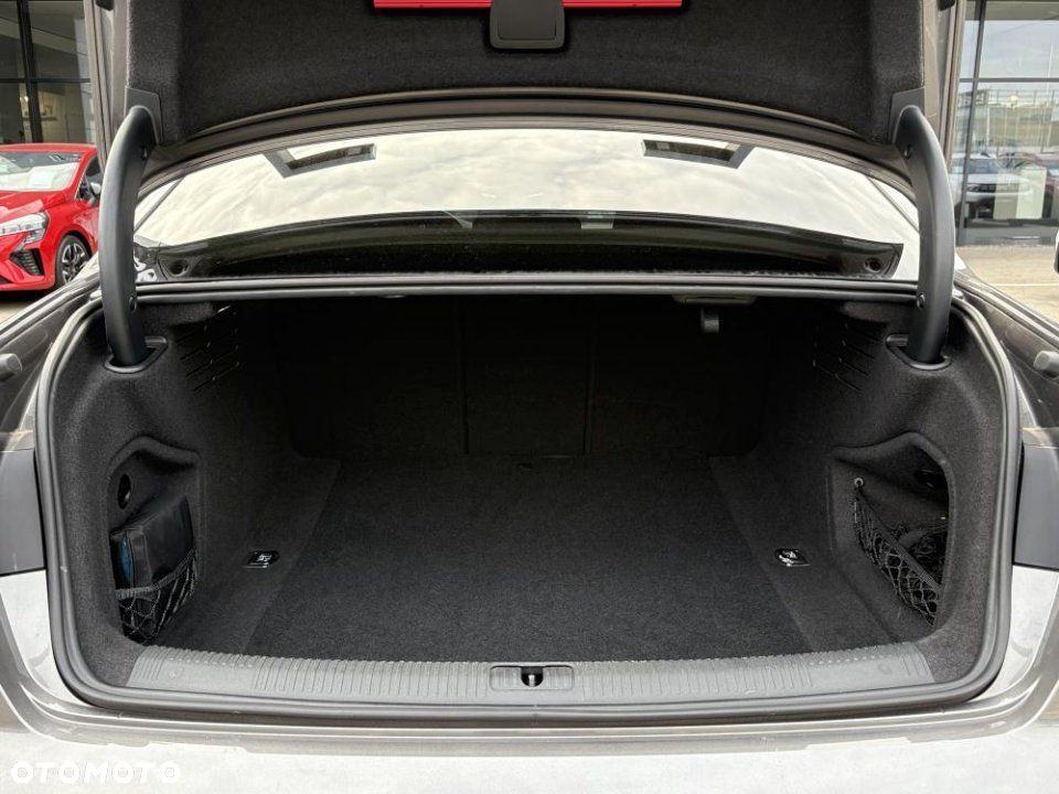 Audi A4 Limousine - 27