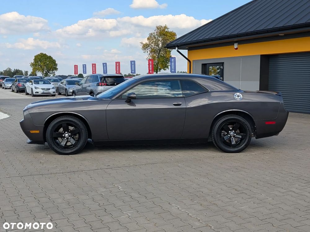Dodge Challenger - 10