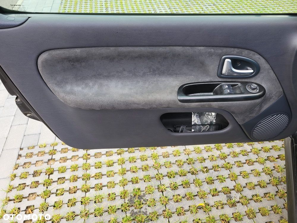 Renault Clio 2.0 16V Sport - 21