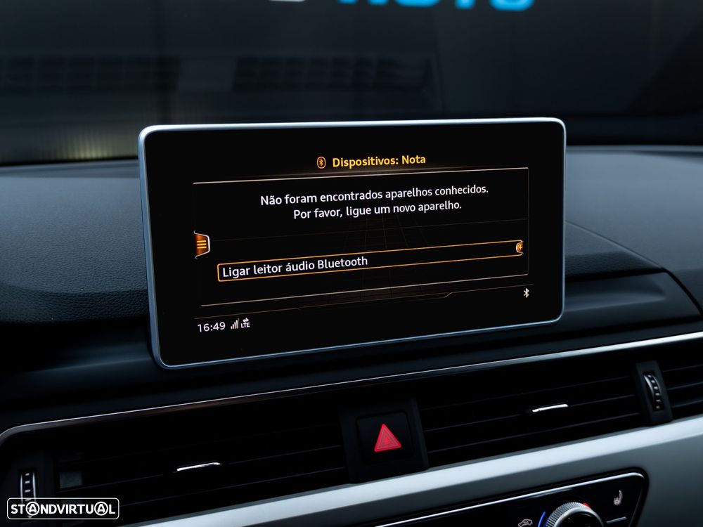 Audi A4 2.0 TDI S-line S tronic - 36