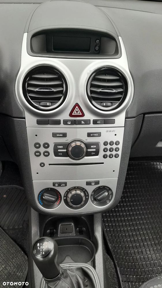 Opel Corsa - 8
