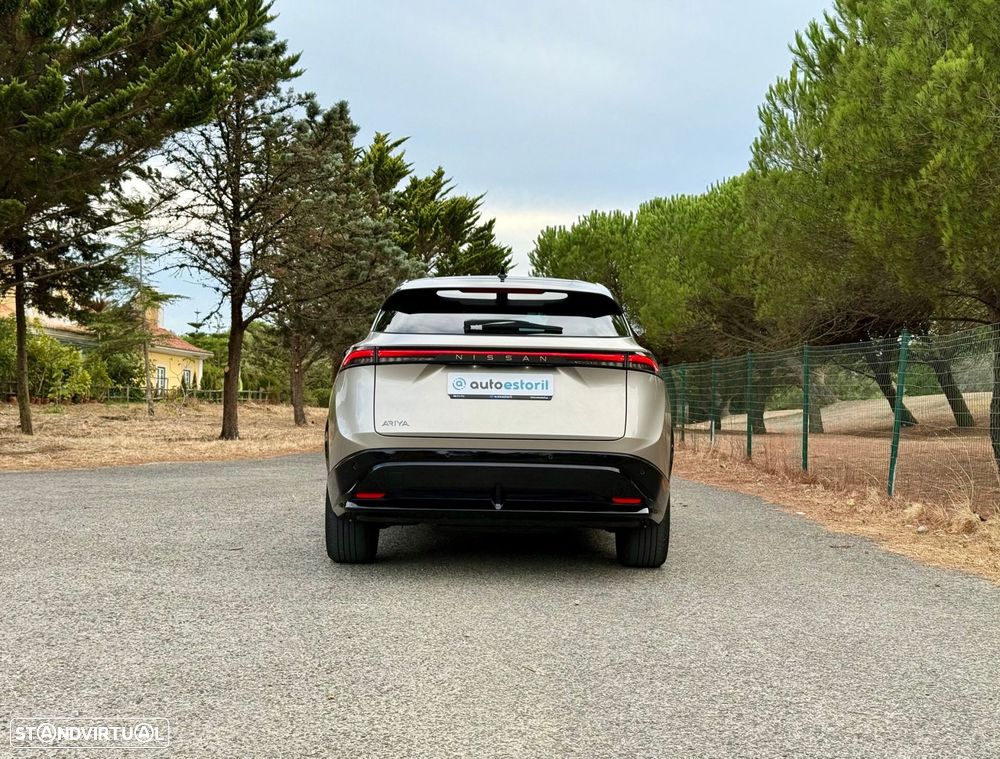 Nissan Ariya 63 kWh Advance Carr. 22kW + Teto Panorâmico - 4
